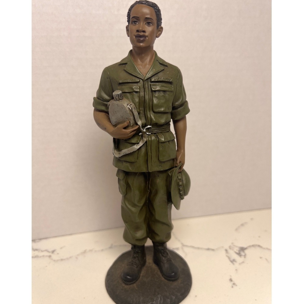 OUTI  US Army Soldier Sculpture Military Figurine Holding Canteen/ Boonie Hat 8"